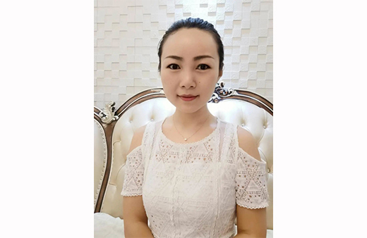 “世”在人為 | 世友地板新疆烏魯木齊經(jīng)銷商張寶月：服務(wù)快一步，業(yè)績上一層