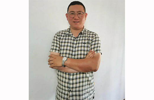 “世”在人為 | 世友地板江蘇興化經(jīng)銷(xiāo)商都滿(mǎn)宇：擼起袖子加油干，你就會(huì)成功
